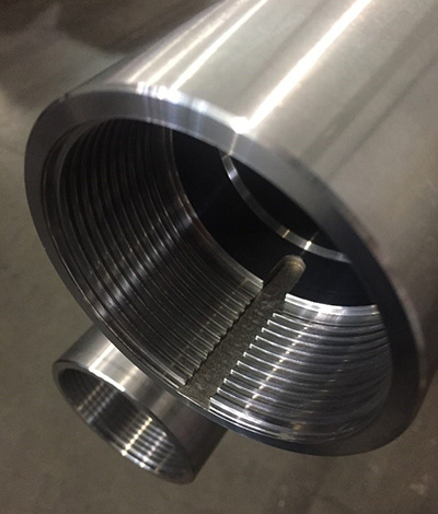 Internal keyway for tool joint orientation of downhole pressure housings